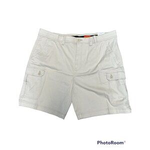 St Johns Bay Mens Cargo Shorts Size 44 Comfort Essential Tan Khaki Pockets NWT